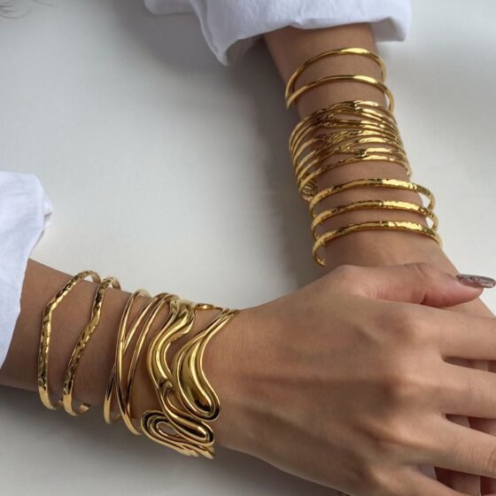Modern Bracelet No. 050