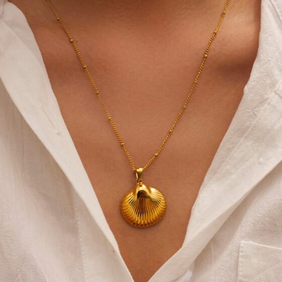 Modern Pendant Necklace No. 027