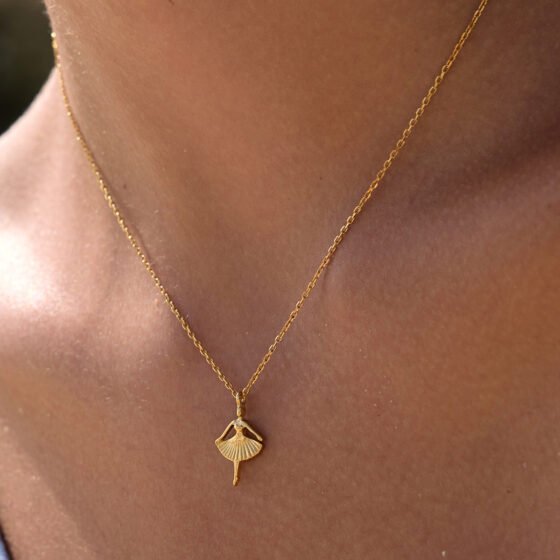 Modern Pendant Necklace No. 072