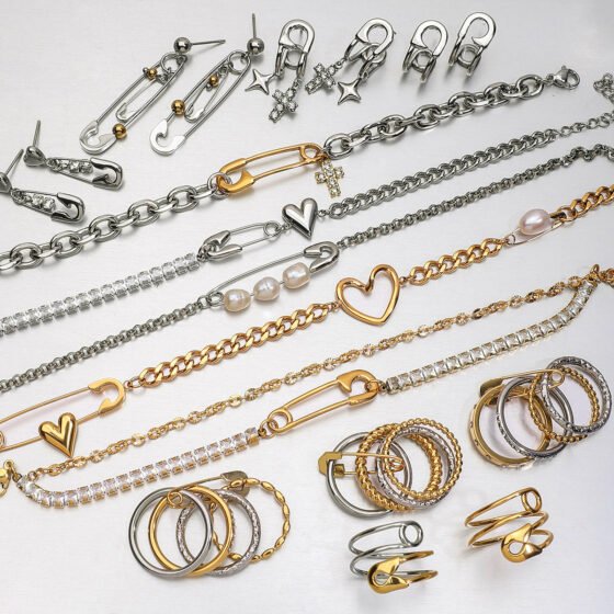 Modern Necklace No. 076