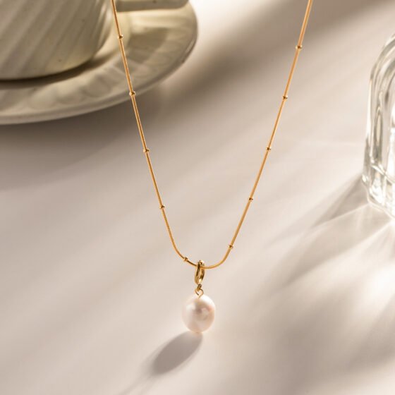 Pearl Chain Pendant Necklace No. 097