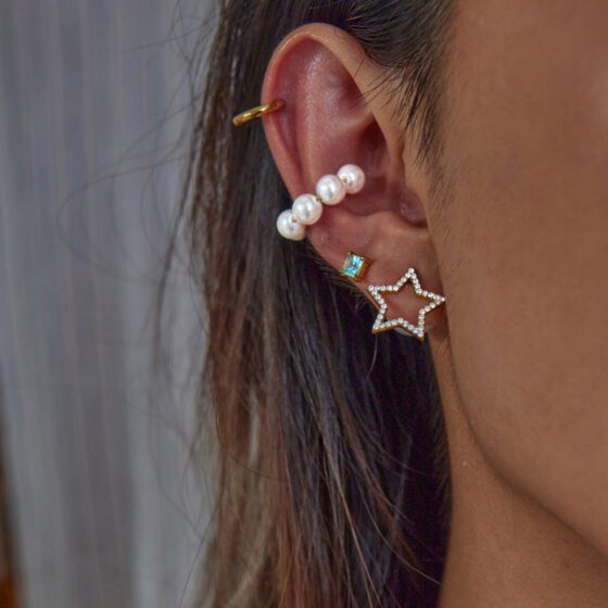 Pearl Earrings No. 035