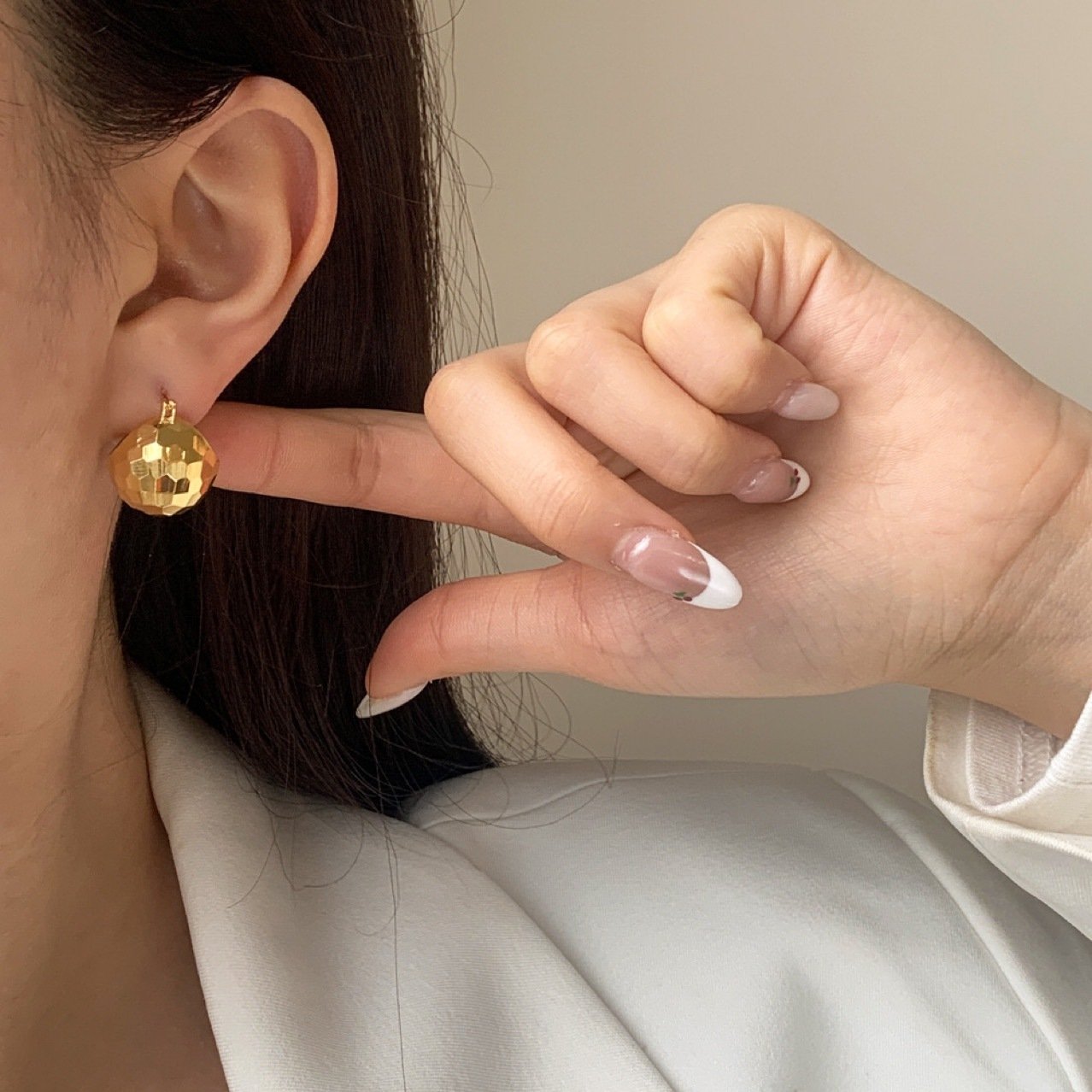 Minimal Earrings - view 3