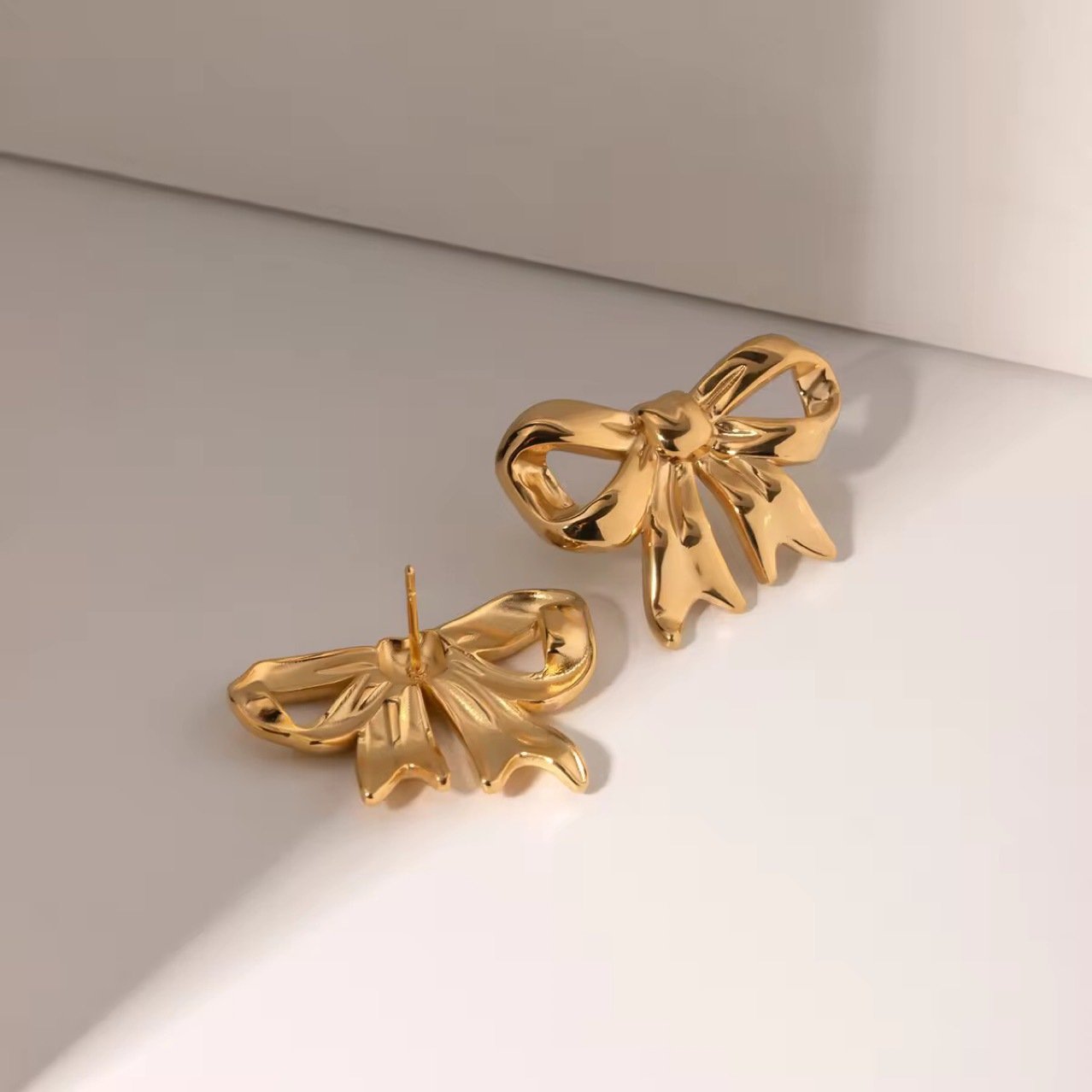 Bow Butterfly Stud Earrings No. 263 - view 4