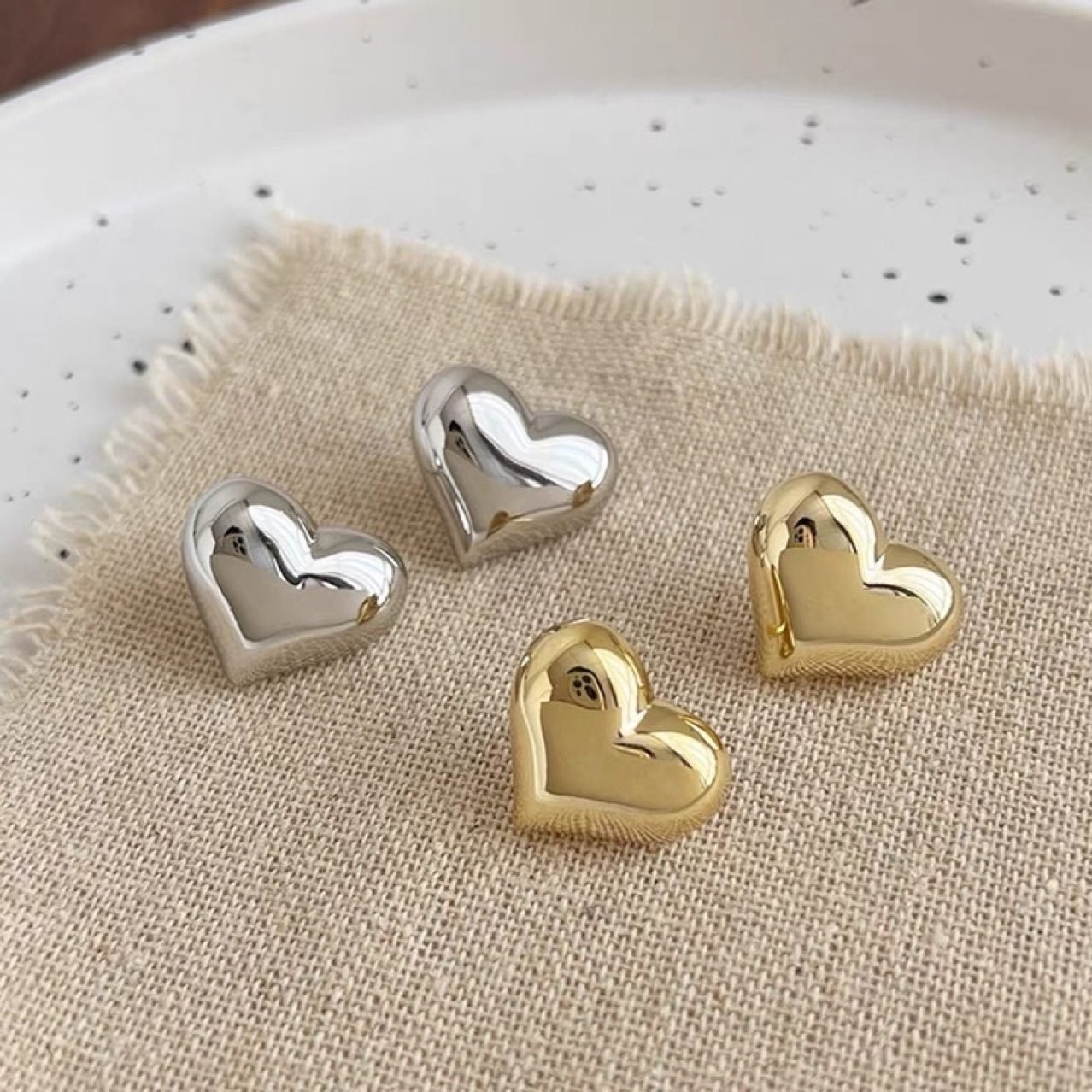 Heart Stud Earrings No. 125 - view 2