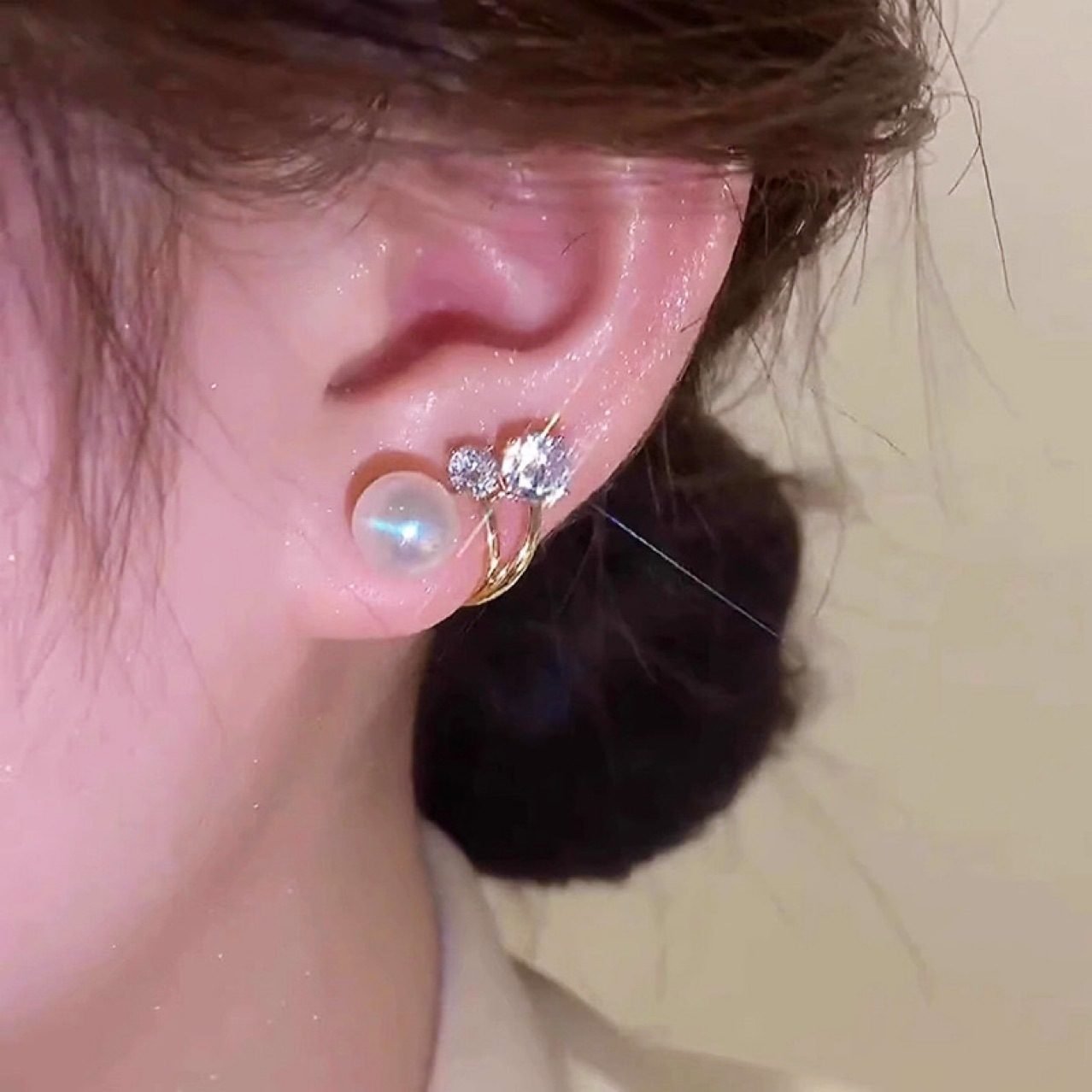 Pearl Vintage Stud Earrings No. 139 - view 2
