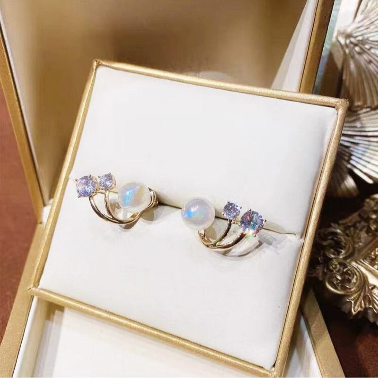 Pearl Vintage Stud Earrings No. 139 - view 5