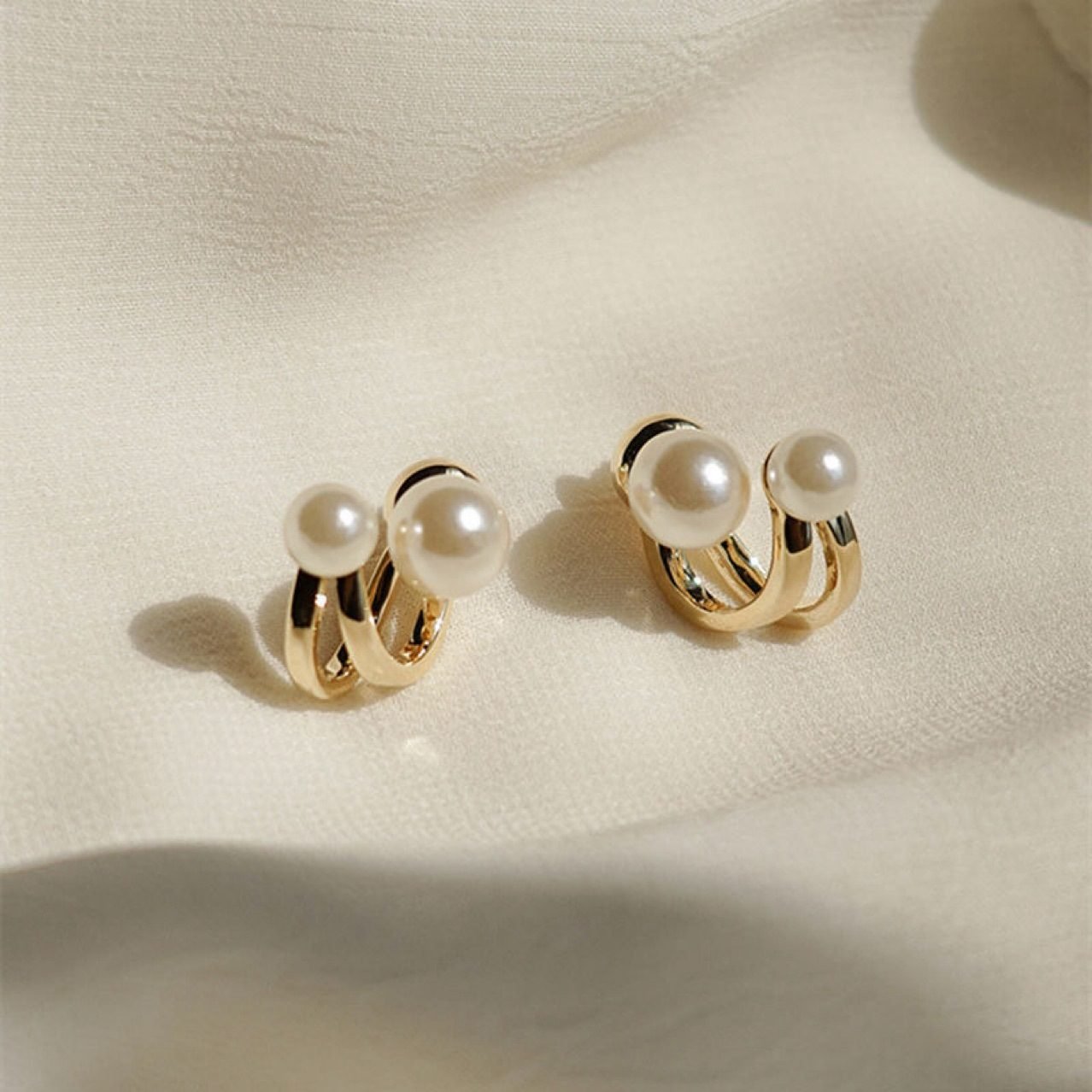 Pearl Stud Earrings No. 160 - view 4