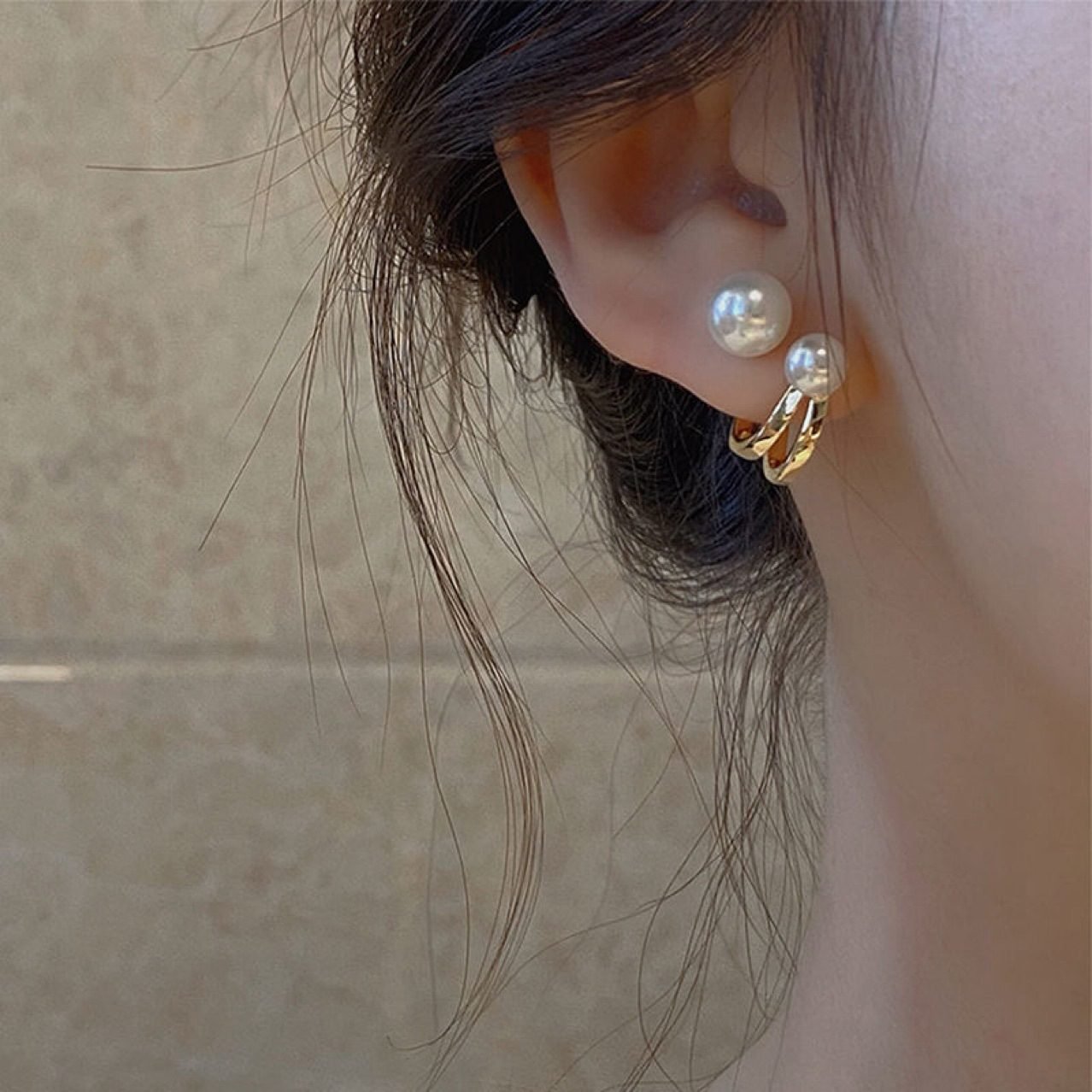 Pearl Stud Earrings No. 160 - view 5