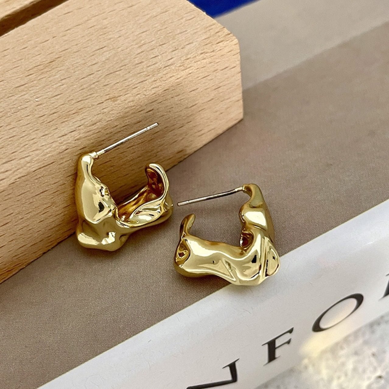 Minimal Stud Earrings No. 248 - view 5