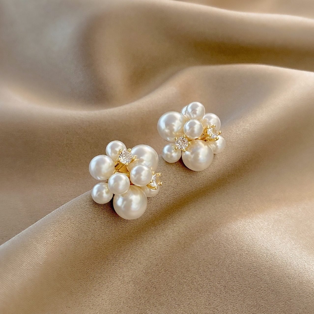 Pearl Floral Stud Earrings No. 250 - view 2