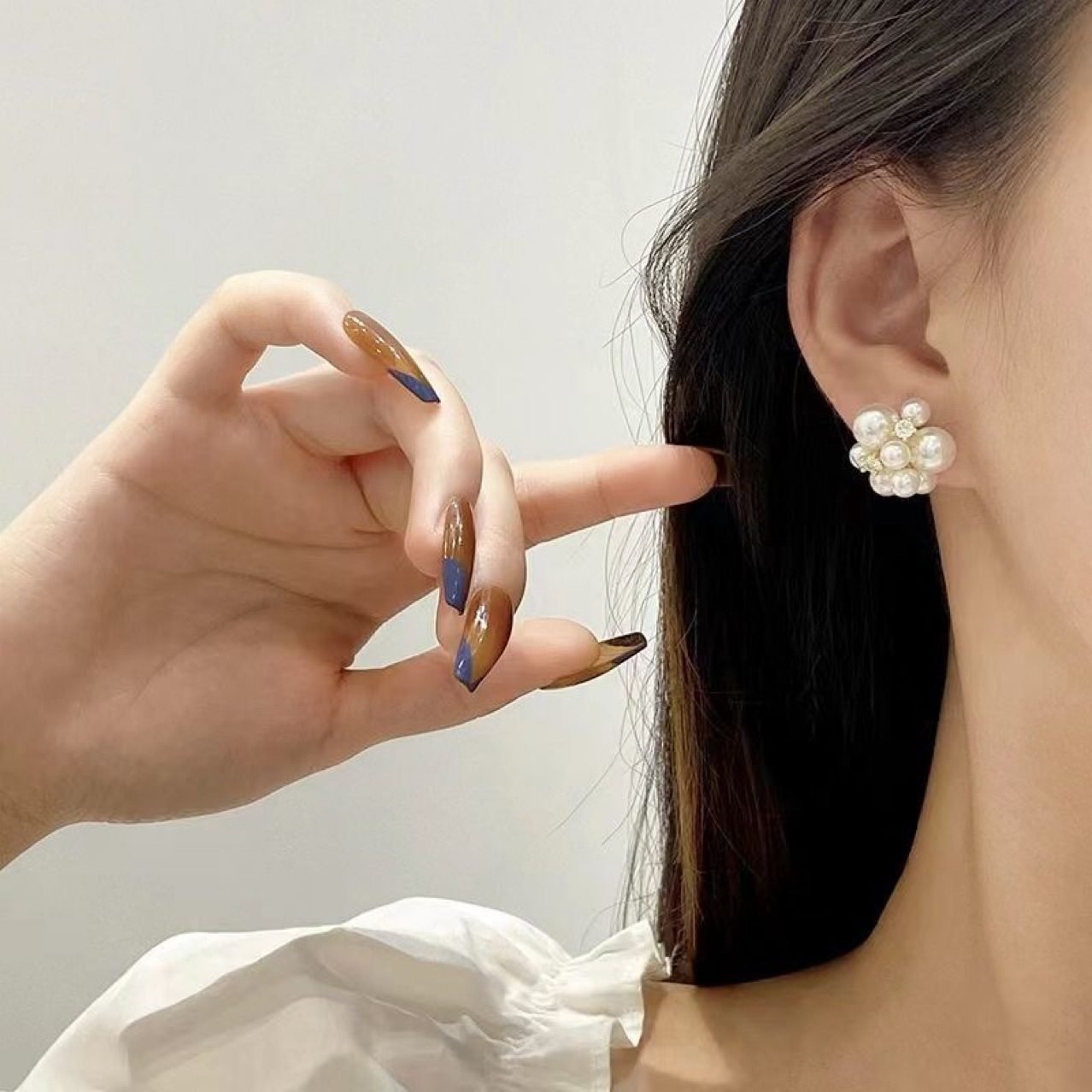 Pearl Floral Stud Earrings No. 250 - view 4