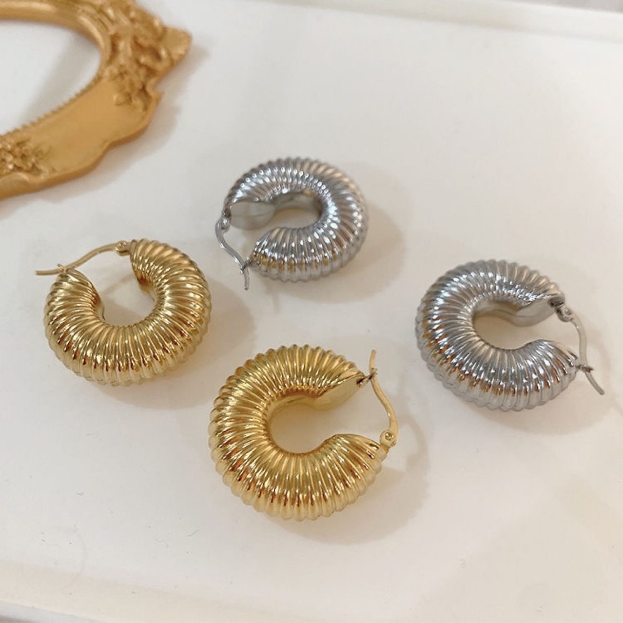 Hoop Earrings No. 253 - view 3