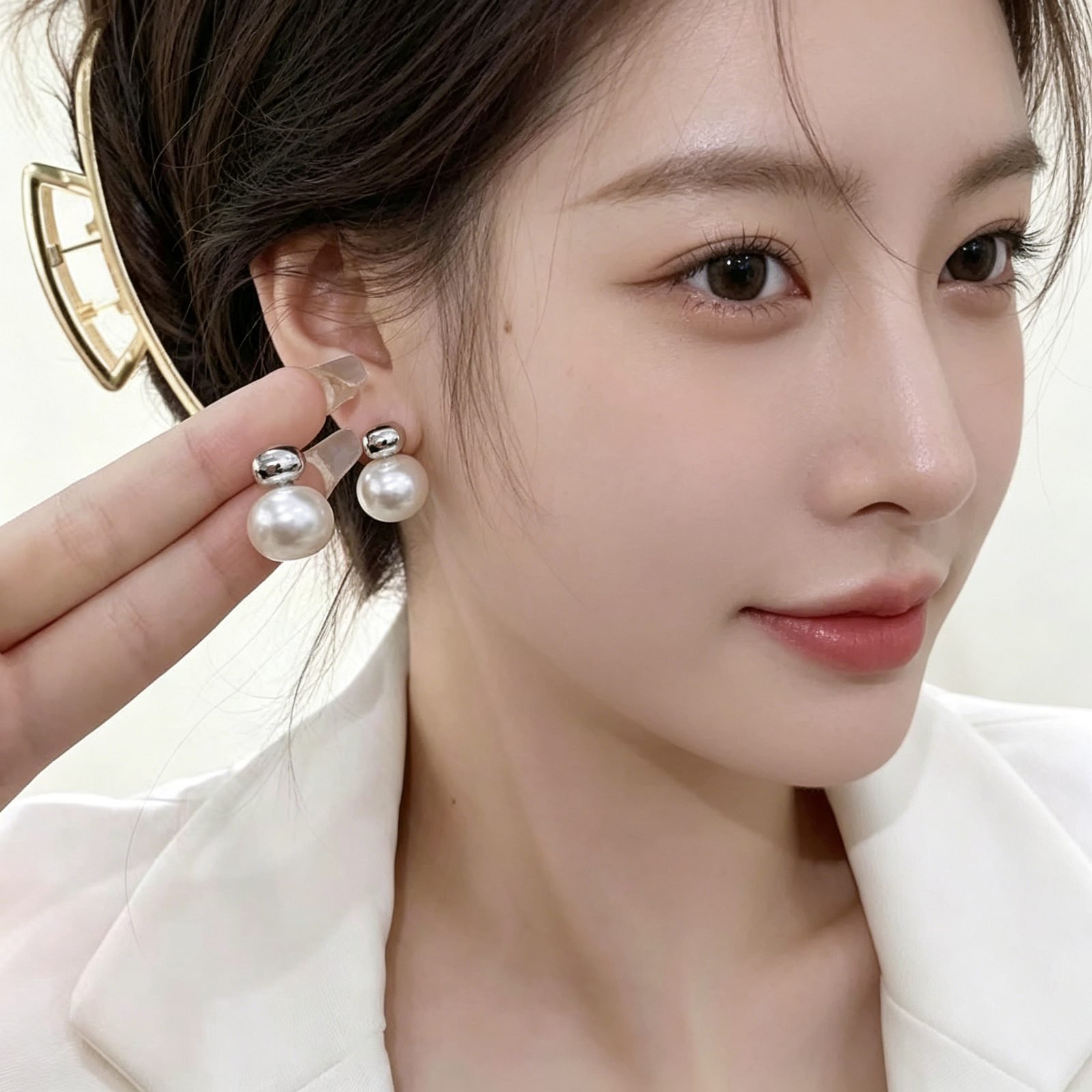 Pearl Vintage Stud Earrings No. 259 - view 2