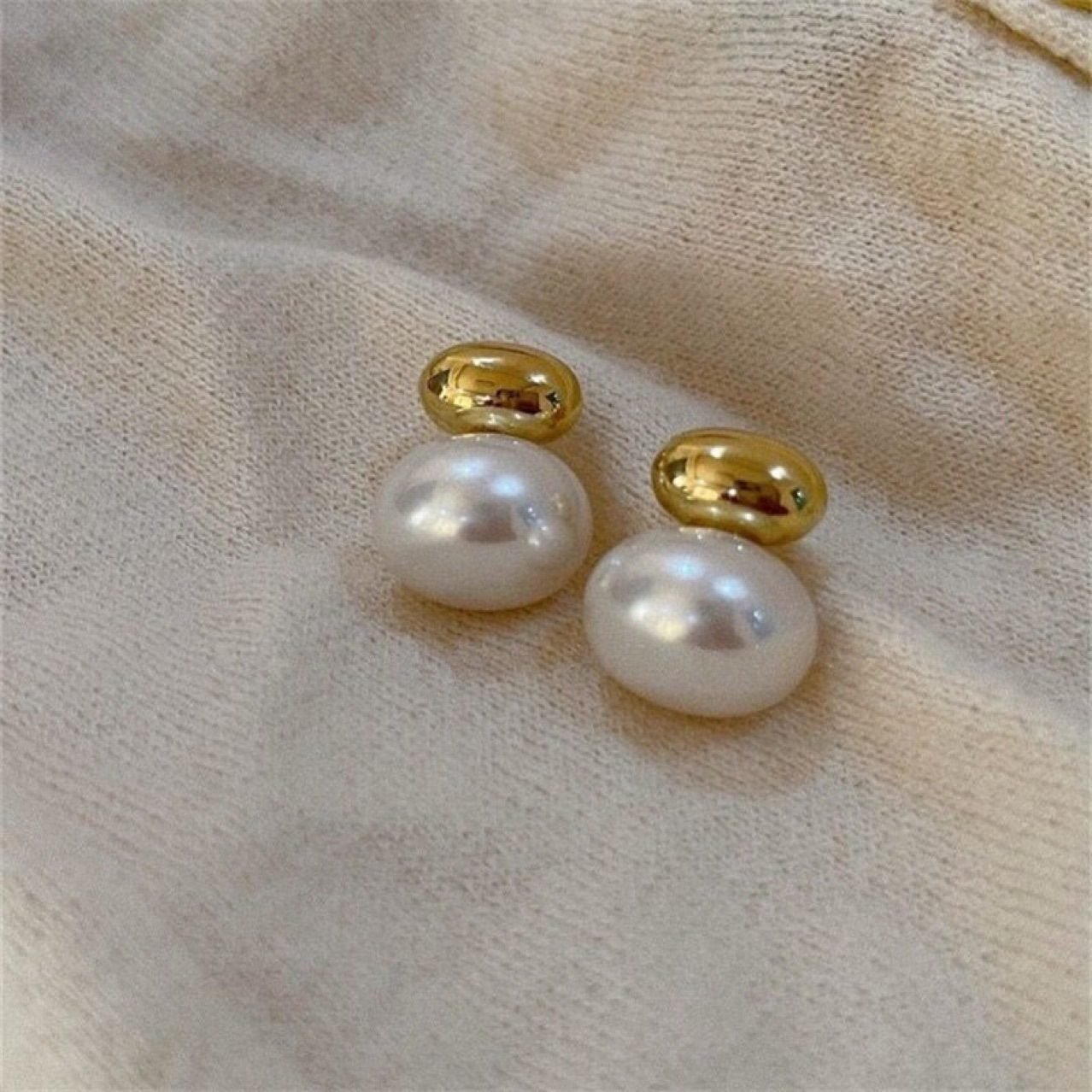 Pearl Vintage Stud Earrings No. 259 - view 3
