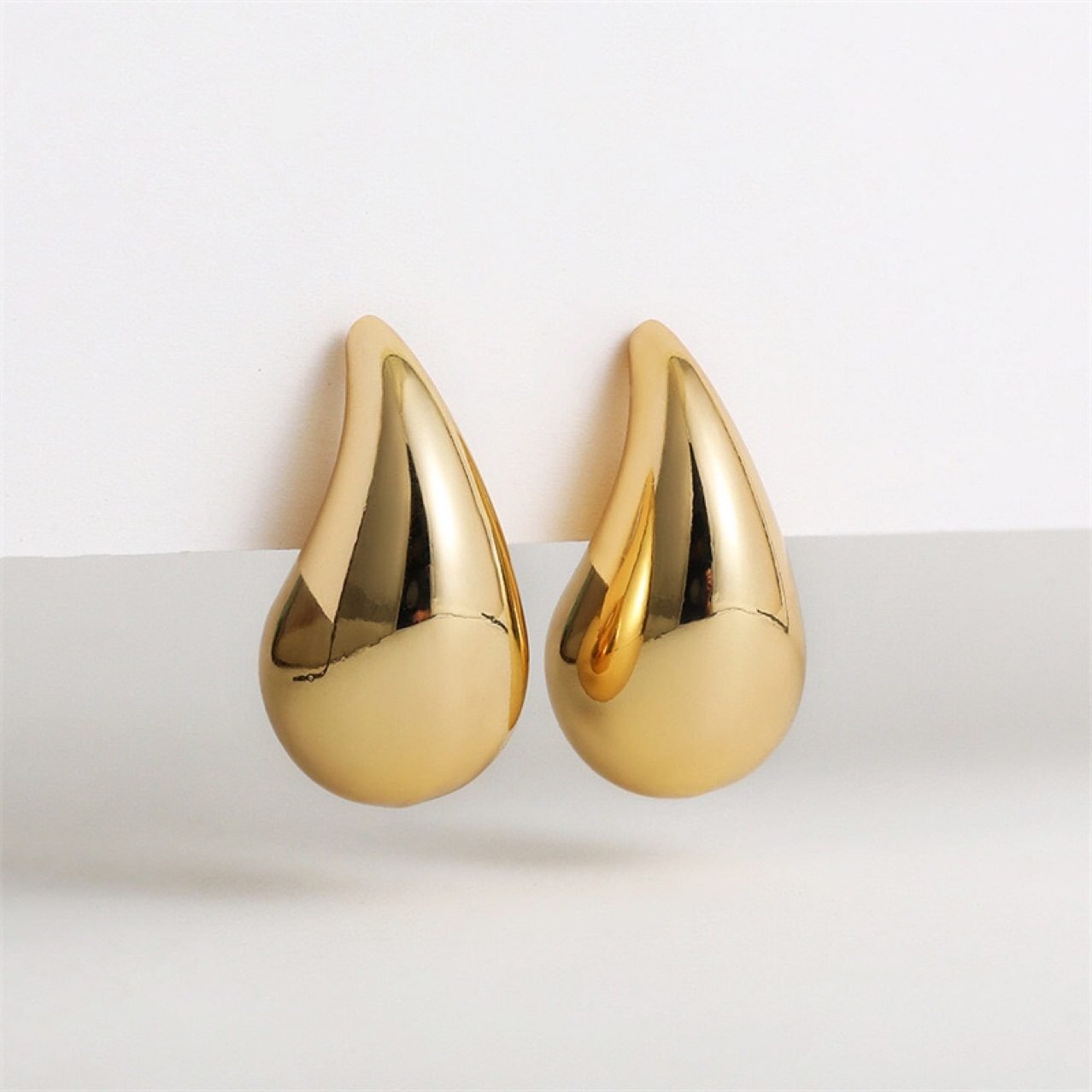 Dewdrop Vintage Stud Earrings - view 5