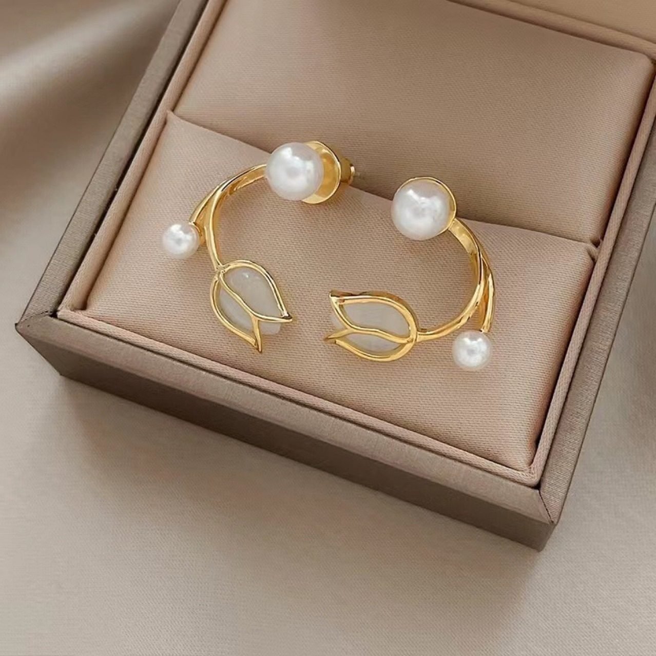 Pearl Daisy Stud Earrings - view 5