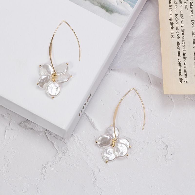 Pearl Shell Stud Earrings - view 5