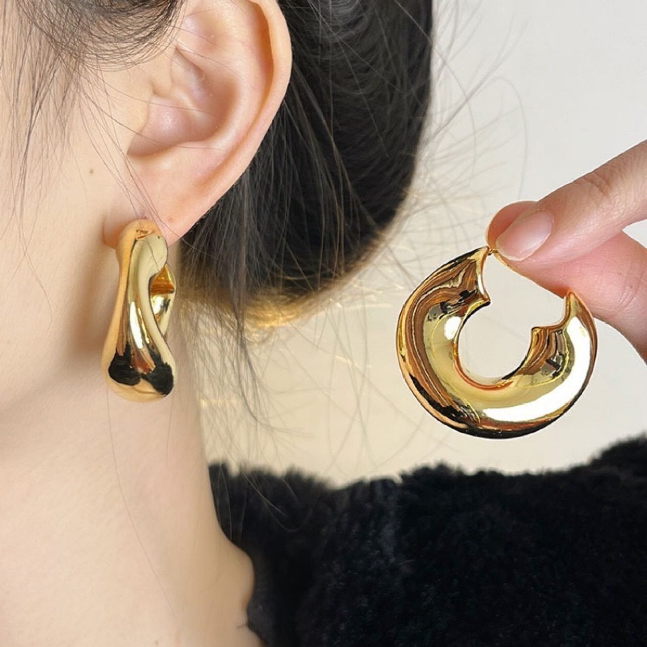 Sculptural Hoop Earrings No. 324 - view 3