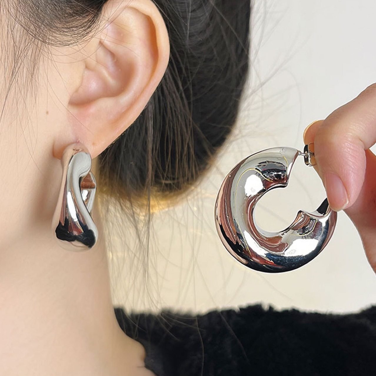 Sculptural Hoop Earrings No. 324 - view 7