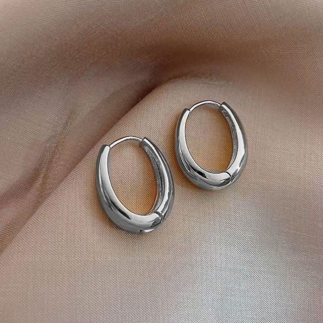 Sculptural Hoop Earrings No. 325 - view 4