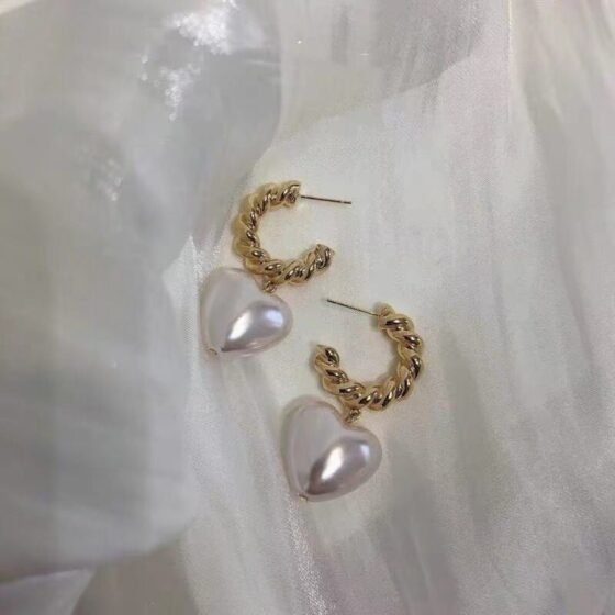 Pearl Heart Stud Earrings No. 331 - view 1
