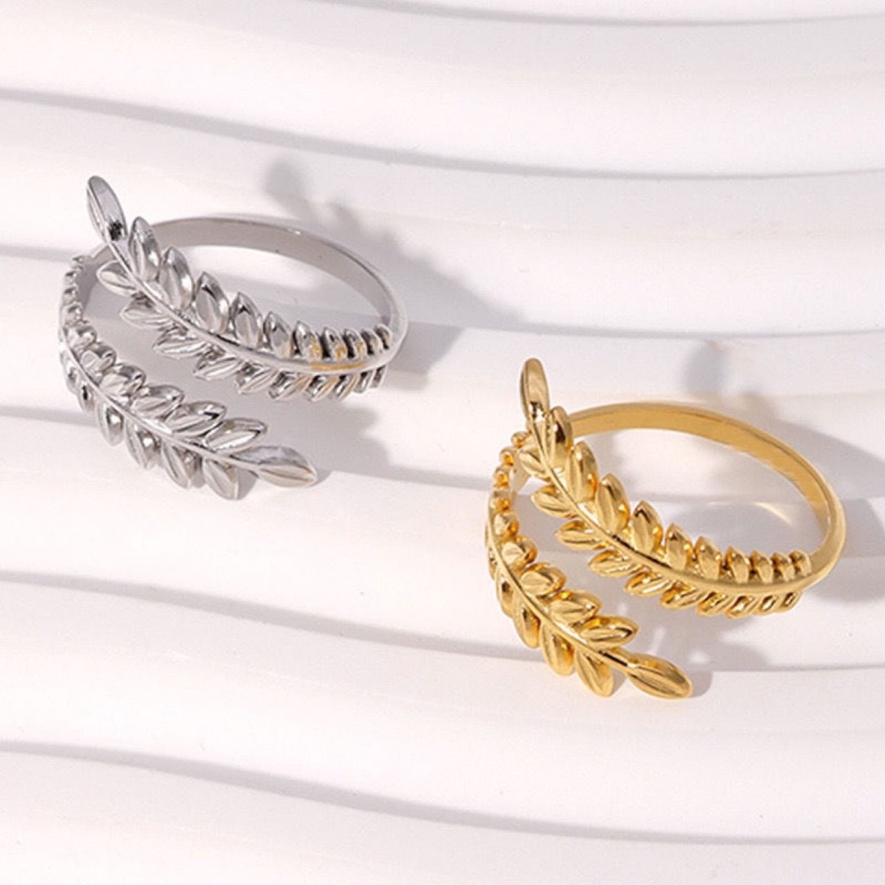 Minimal Ring - view 2