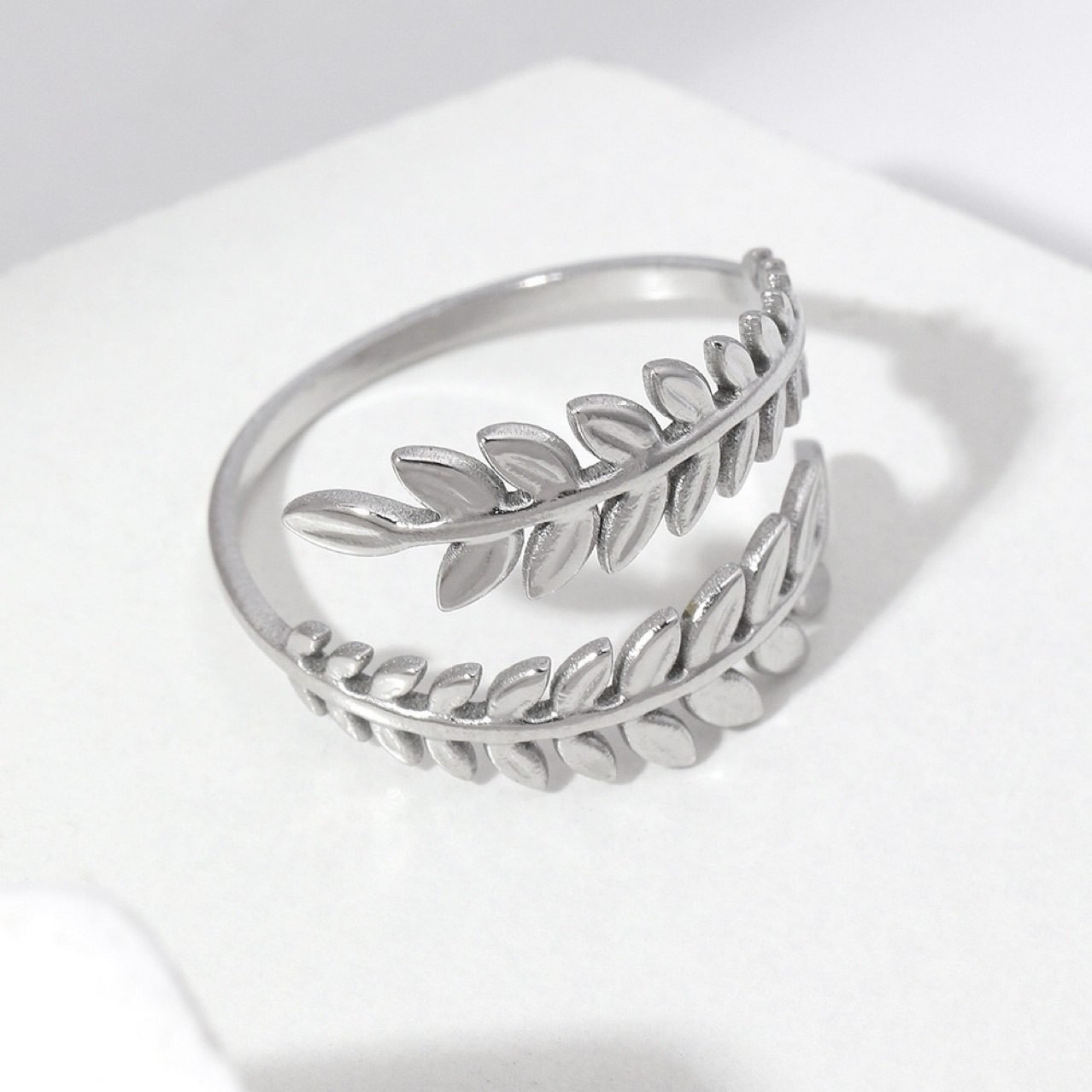 Minimal Ring - view 6