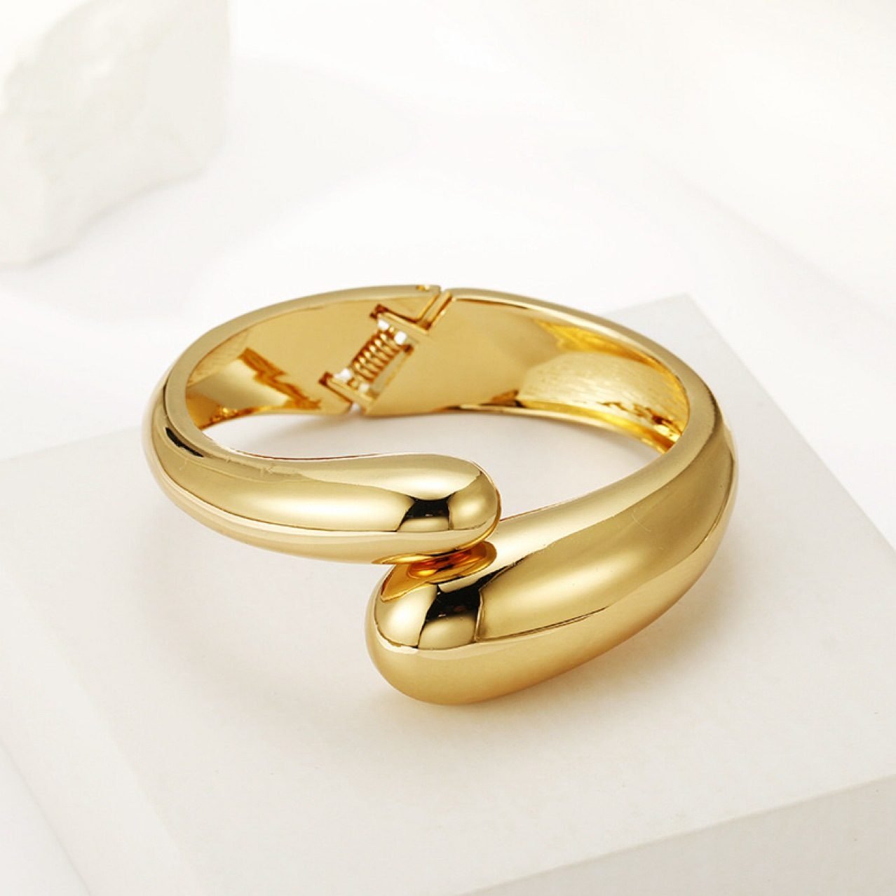 Minimal Bangle - view 2