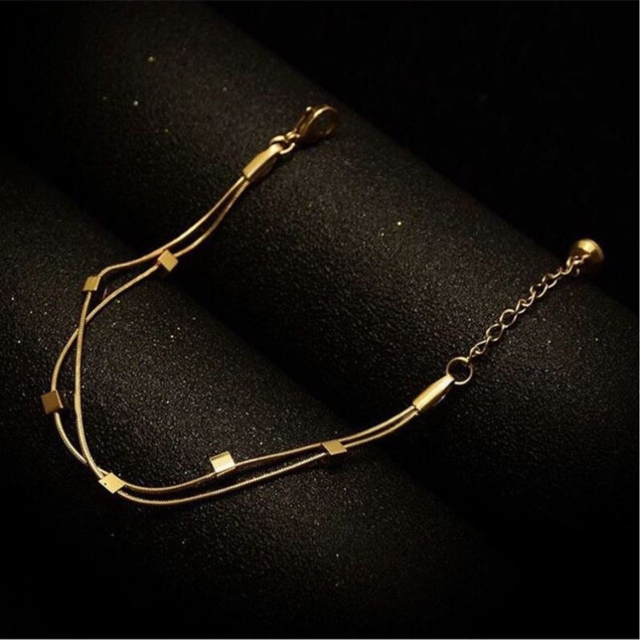 Minimal Bracelet - view 3