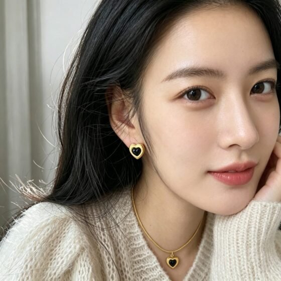 Heart Vintage Necklace - view 1