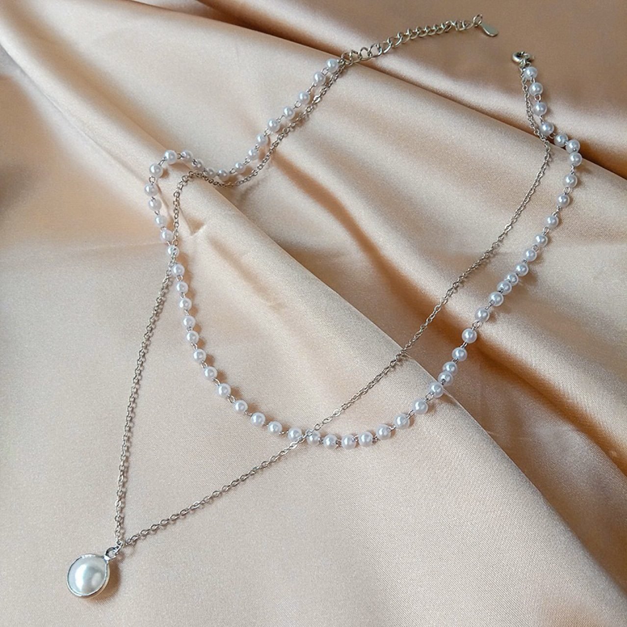 Pearl Vintage Layered Necklace - view 7
