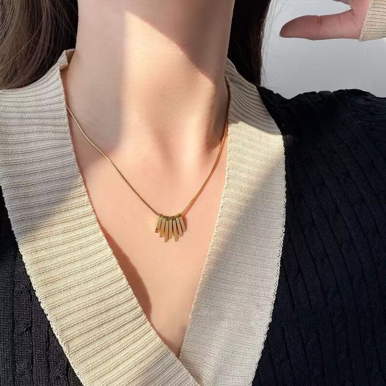 Sculptural Pendant Necklace No. 346 - view 5