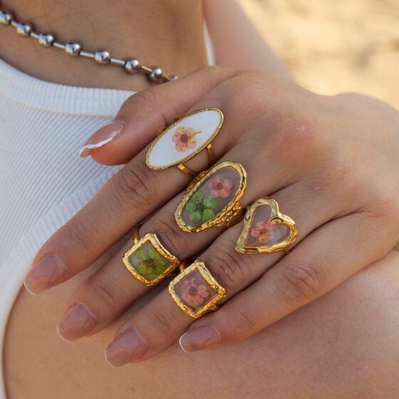 Modern Ring No. 017