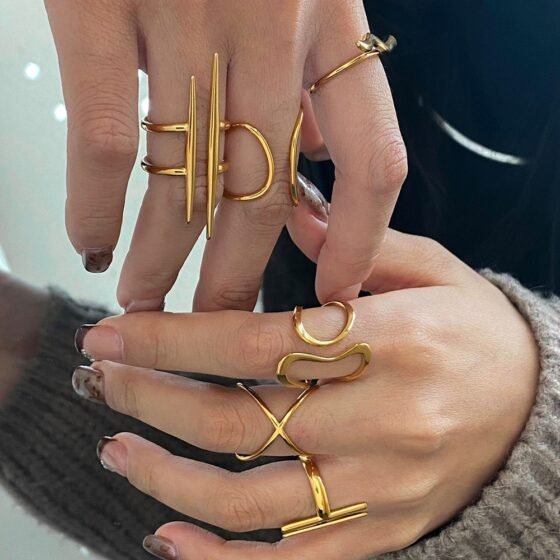 Modern Ring No. 021