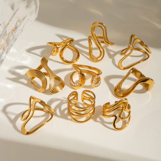 Modern Ring No. 043
