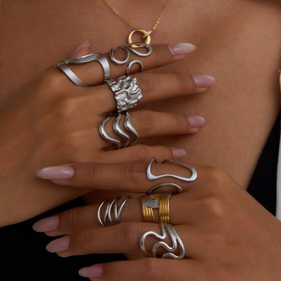 Modern Ring No. 048